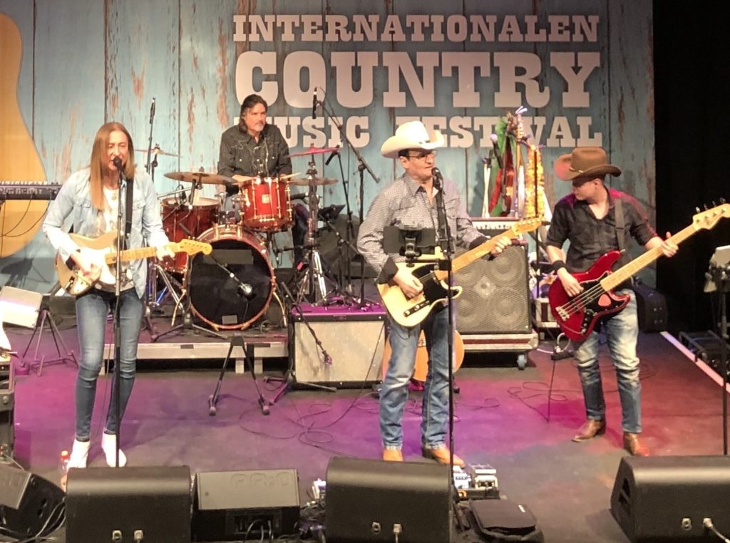 Wolf and Band2020